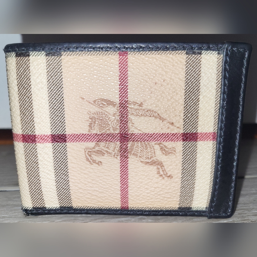 🎠Burberry Black/Beige Haymarket Check Bi-fold Wallet - Picture 2 of 11